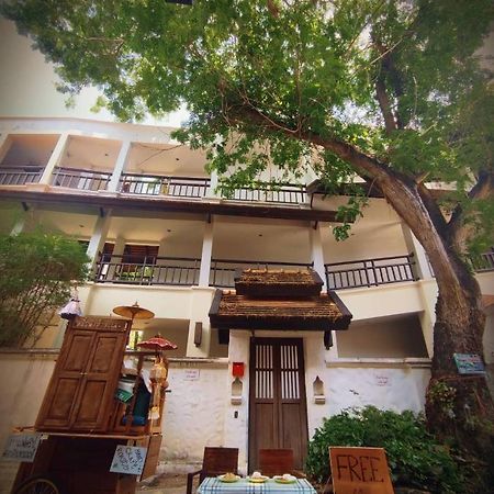 La Maison Verte Hostel Chiang Mai Esterno foto