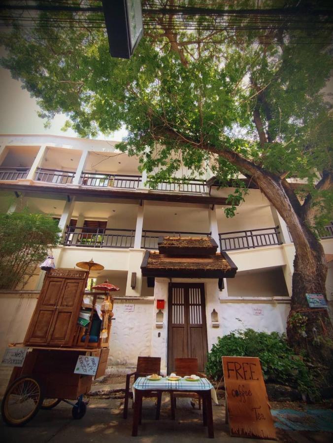La Maison Verte Hostel Chiang Mai Esterno foto